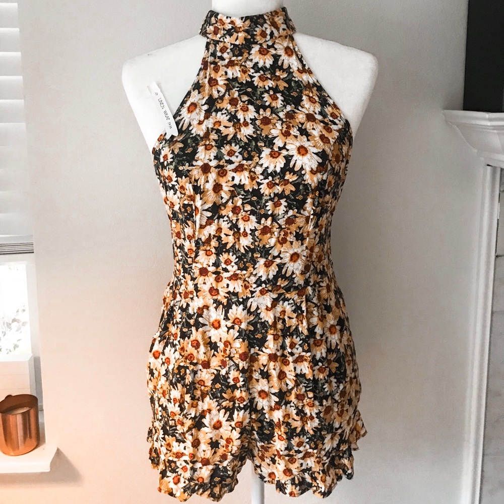 Boutique floral halter neck romper
